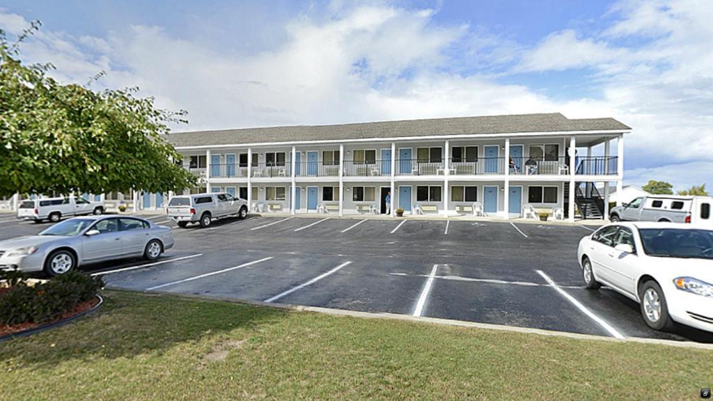 Americas Best Value Inn Saint Ignace Exteriér fotografie